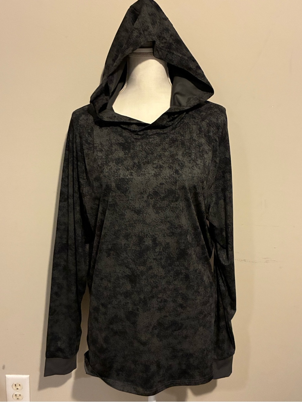 Zella Black Hooded Long Sleeve Pullover